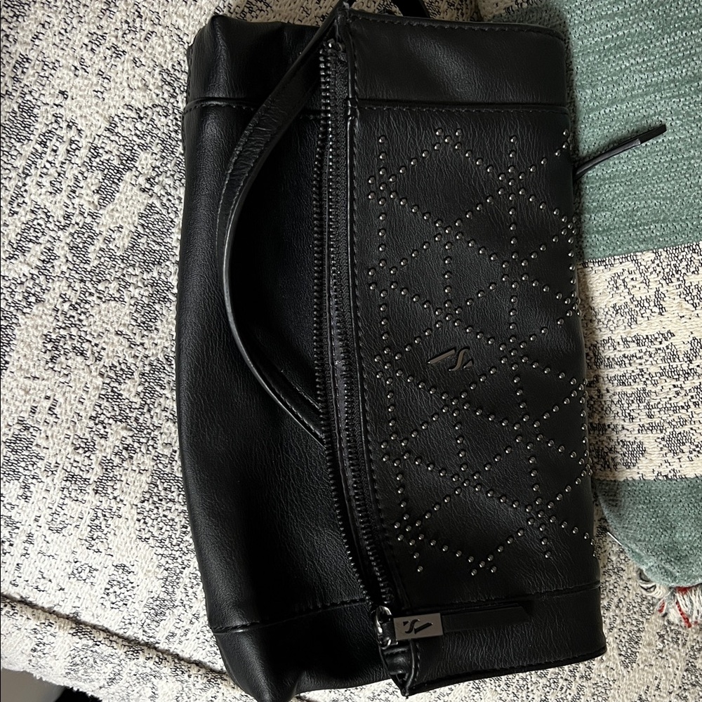 Simply Vera Vera Wang Black Crossbody Bag